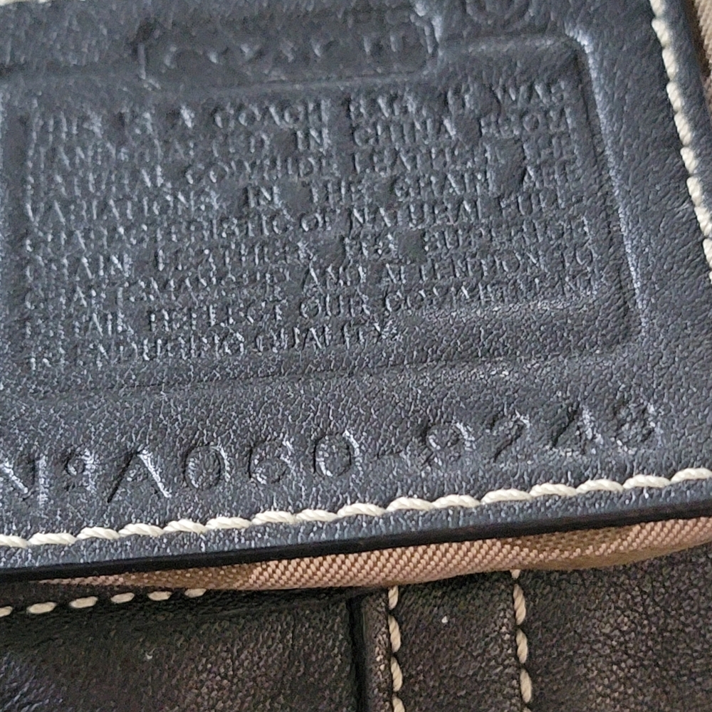 Coach Vintage Soho Black Leather Flap Buckle Medium Bag 06 Y2K 9248 Hobo Purse - Picture 15 of 16